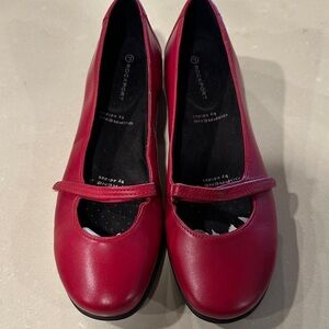 Rockport Women's Cherry Red Flats